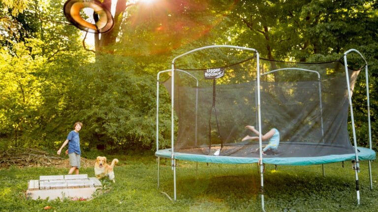 How to Assemble a Trampoline (Vuly / Springfree style)
