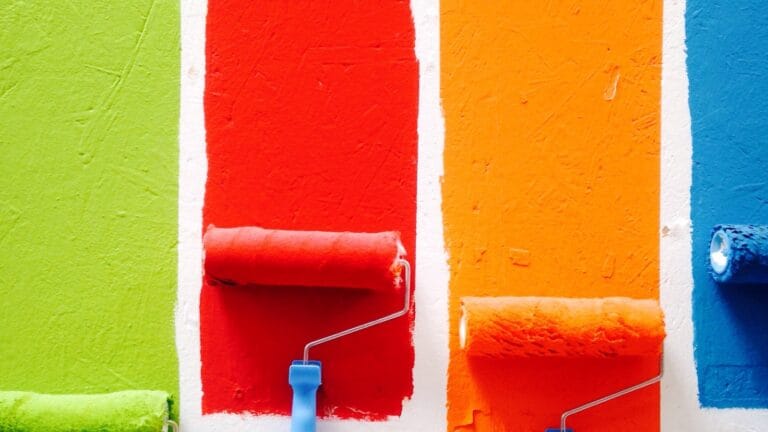 How to Touch Up Wall Paint Without It Showing